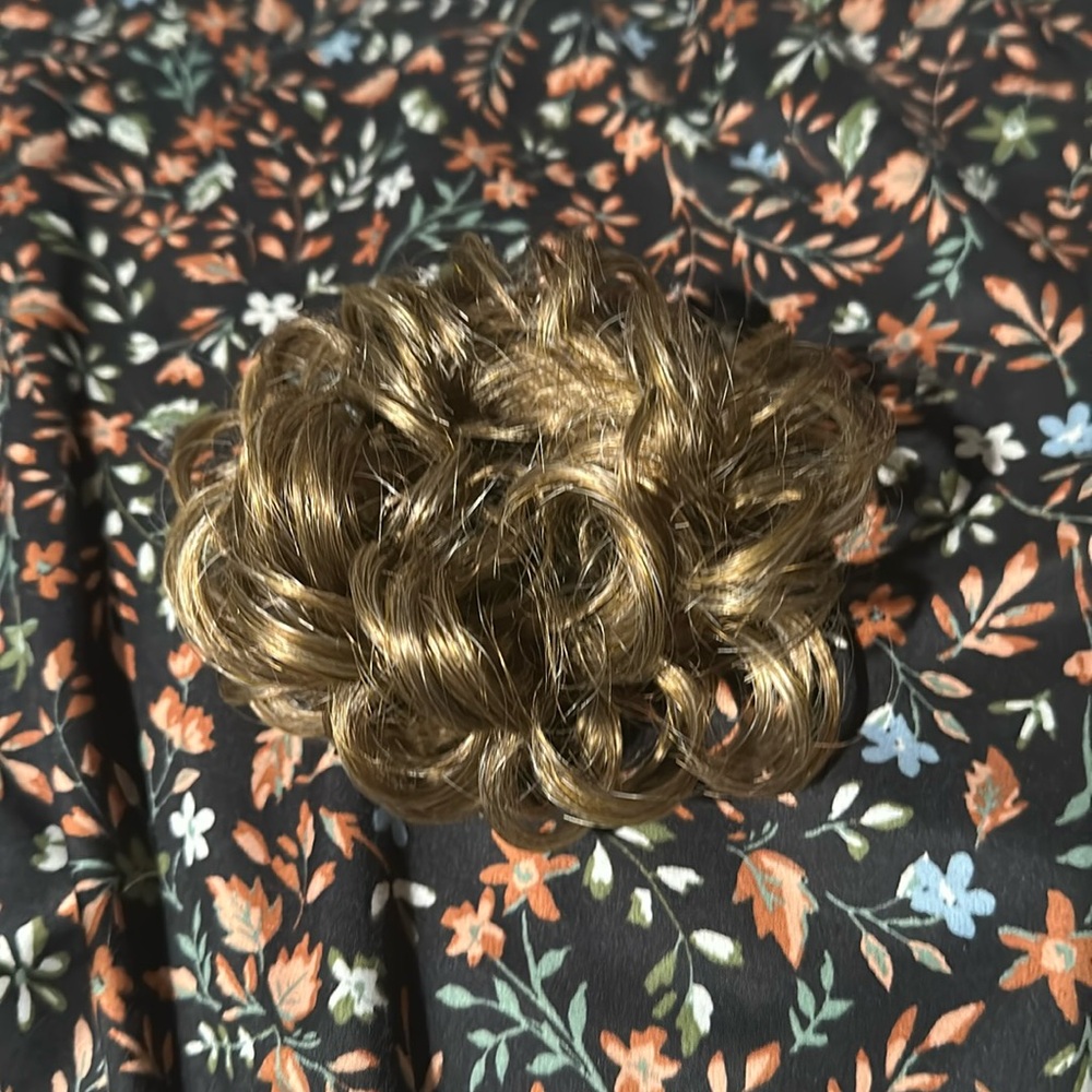 Ballerina bun topper